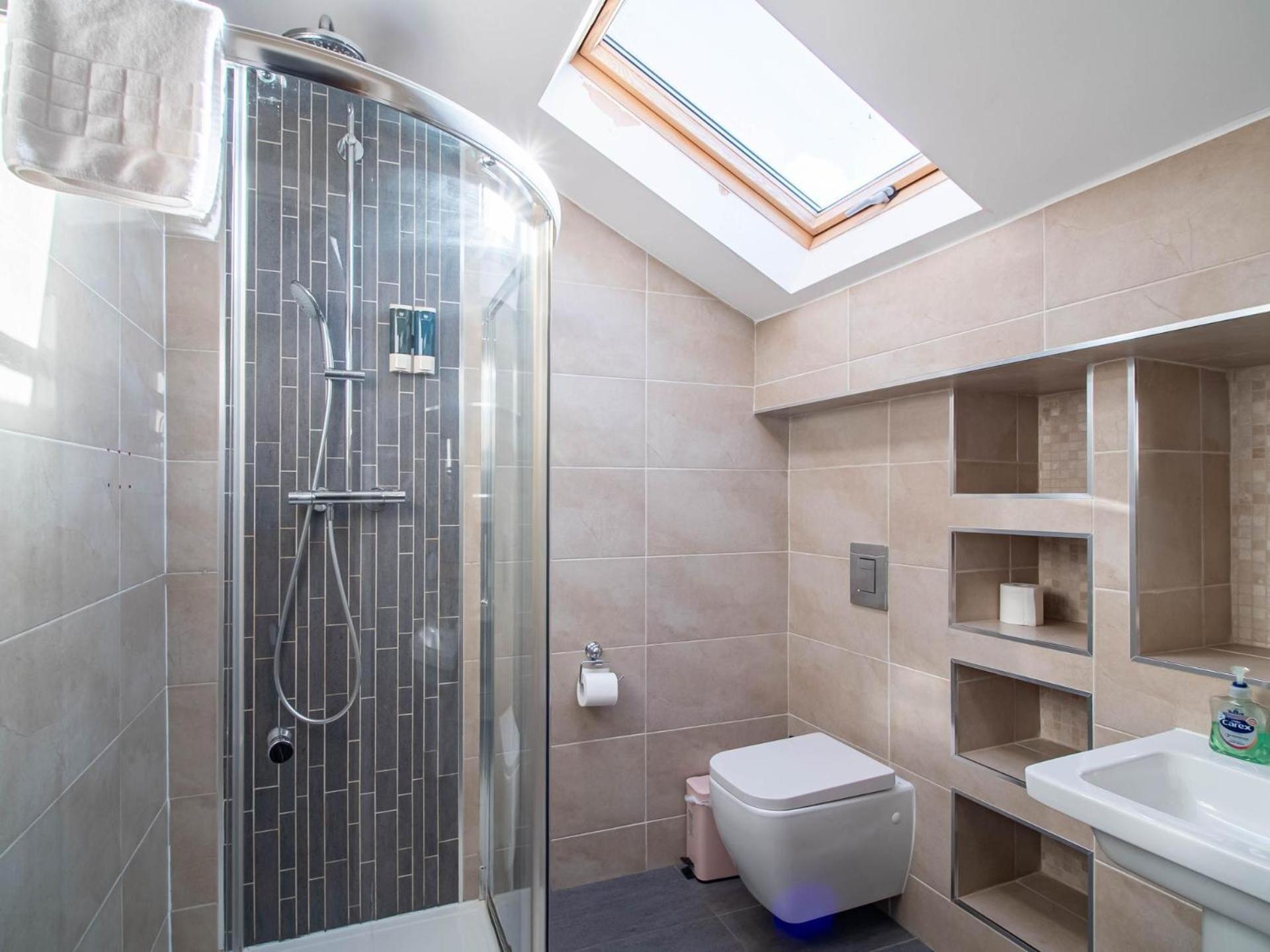 Holiday home Outstanding Deluxe Hideaway By Avo