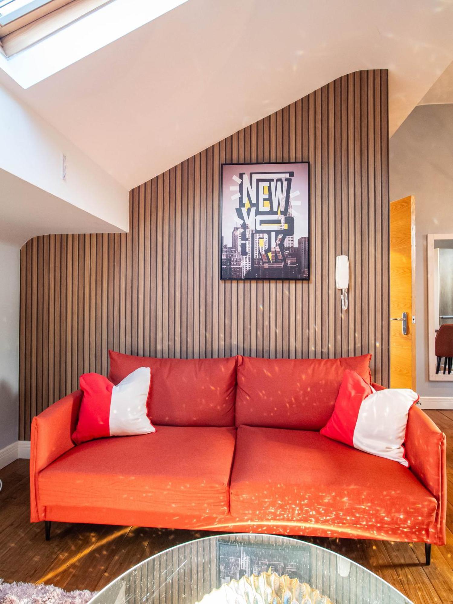 Holiday home Outstanding Deluxe Hideaway By Avo *